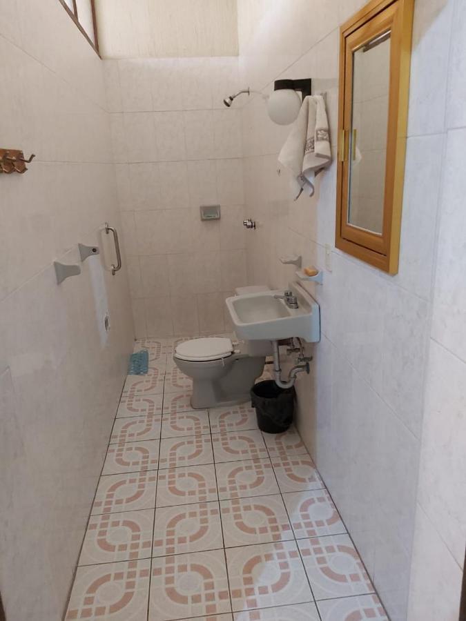 Hostal Guadalajara Exteriör bild