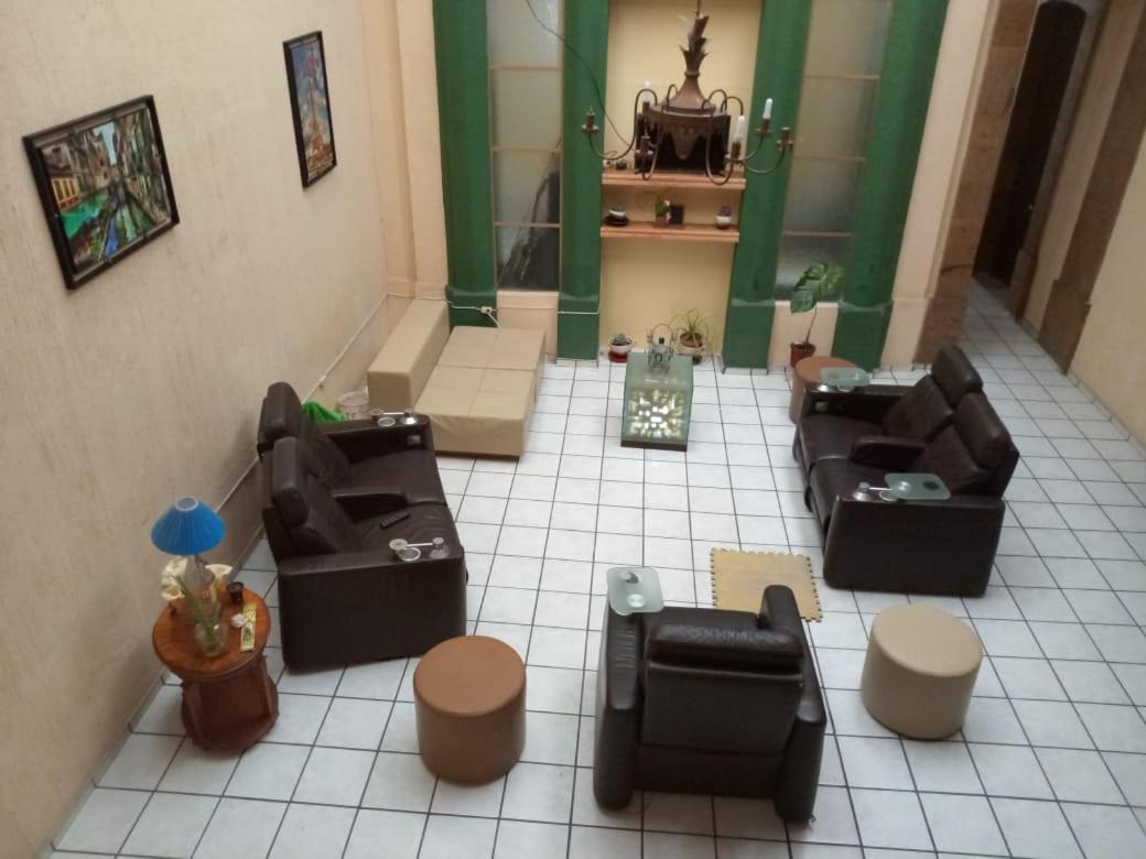 Hostal Guadalajara Exteriör bild