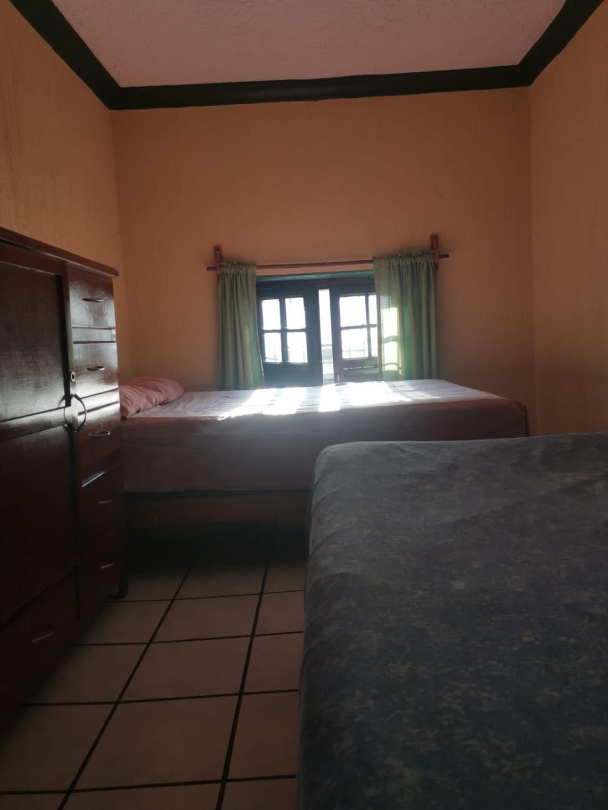 Hostal Guadalajara Exteriör bild